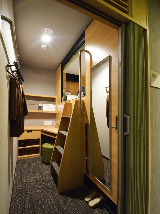 Global Cabin Suidobashi Tokyo